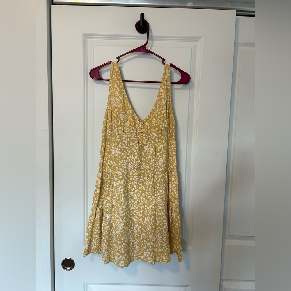 Lush Butter Yellow Cream Sleeveless V-Neck Sundress